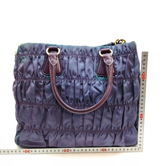 PRADA Tessuto Nylon Gaufre Tote PURPLE 💟💟 - Picture 10 of 11